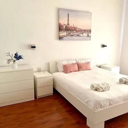 Parkside Maisonette * Pembroke