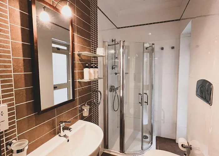 Parkside Maisonette Pembroke